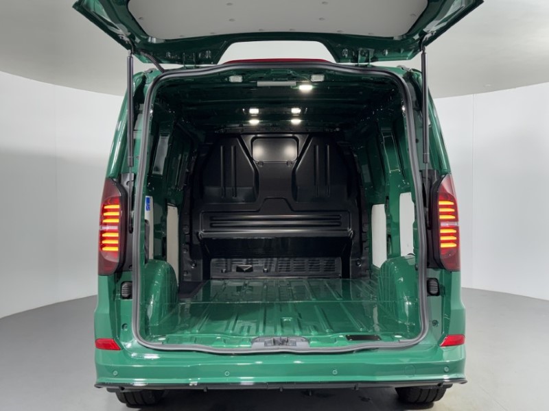 2026 (26) VOLKSWAGEN TRANSPORTER T32 2.0 TDI 170 Sportline 75 Van Auto Limited Edition  5588998