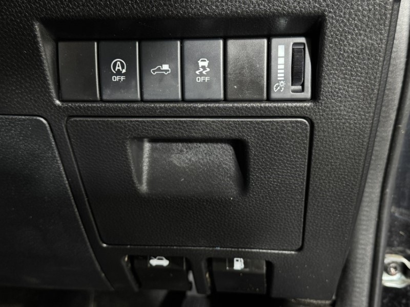 2024 (74) ISUZU COMMERCIAL D-MAX 1.9 V-Cross Double Cab 4x4 Auto 5599724