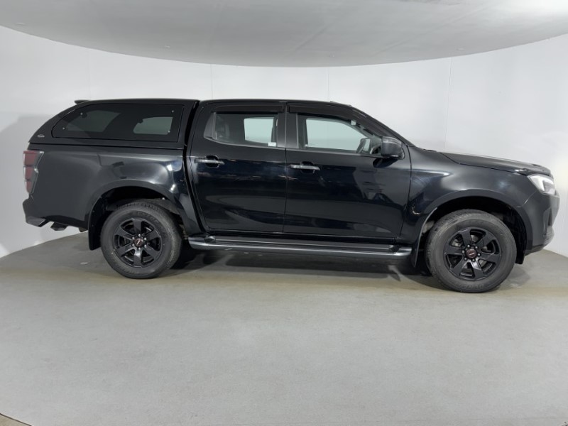2024 (74) ISUZU COMMERCIAL D-MAX 1.9 V-Cross Double Cab 4x4 Auto 5599818