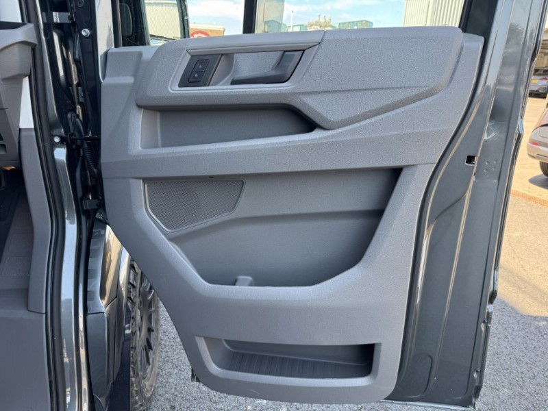 2025 (75) MAN COMMERCIAL TGE 180 Lion XC Van Auto 5603926