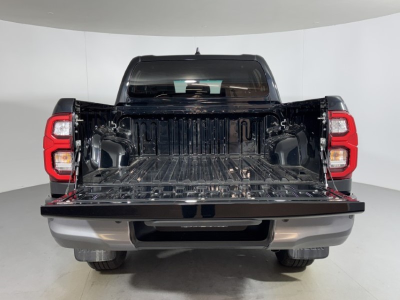 2026 (26) TOYOTA COMMERCIAL HILUX Invincible X D/Cab Pick Up 2.8 D 48V Auto 5612397