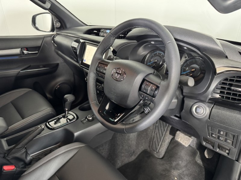 2026 (26) TOYOTA COMMERCIAL HILUX Invincible X D/Cab Pick Up 2.8 D 48V Auto 5612390