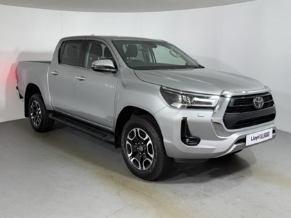 2026 (26) TOYOTA COMMERCIAL HILUX Invincible D/Cab Pick Up 2.4 D-4D Auto