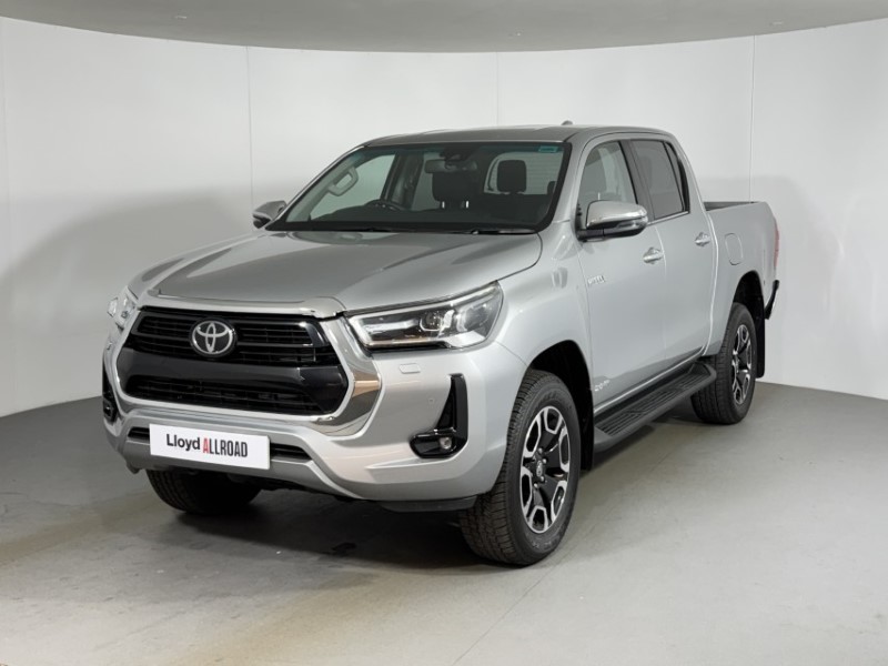2026 (26) TOYOTA COMMERCIAL HILUX Invincible D/Cab Pick Up 2.4 D-4D Auto 5623518