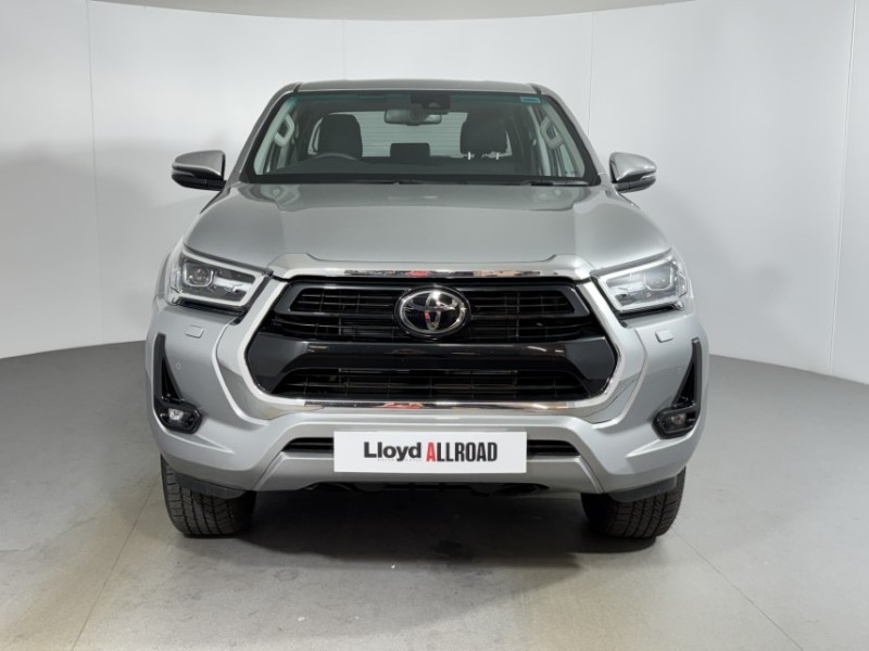 2026 (26) TOYOTA COMMERCIAL HILUX Invincible D/Cab Pick Up 2.4 D-4D Auto 5623501