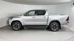 2026 (26) TOYOTA COMMERCIAL HILUX Invincible D/Cab Pick Up 2.4 D-4D Auto 5623513