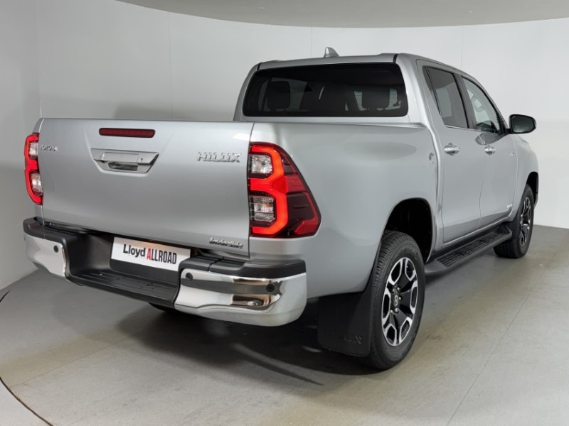 2026 (26) TOYOTA COMMERCIAL HILUX Invincible D/Cab Pick Up 2.4 D-4D Auto 5615306