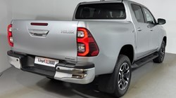 2026 (26) TOYOTA COMMERCIAL HILUX Invincible D/Cab Pick Up 2.4 D-4D Auto 5615306