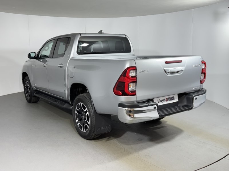 2026 (26) TOYOTA COMMERCIAL HILUX Invincible D/Cab Pick Up 2.4 D-4D Auto