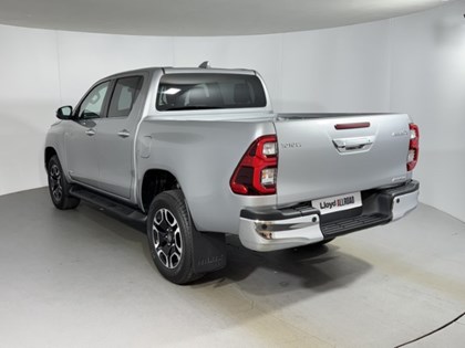 2026 (26) TOYOTA COMMERCIAL HILUX Invincible D/Cab Pick Up 2.4 D-4D Auto