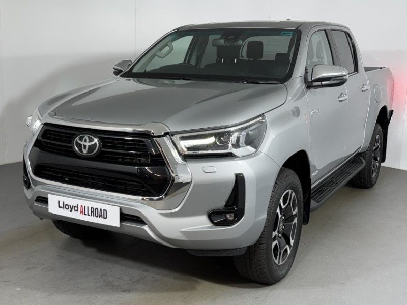 2026 (26) TOYOTA COMMERCIAL HILUX Invincible D/Cab Pick Up 2.4 D-4D Auto 5615312