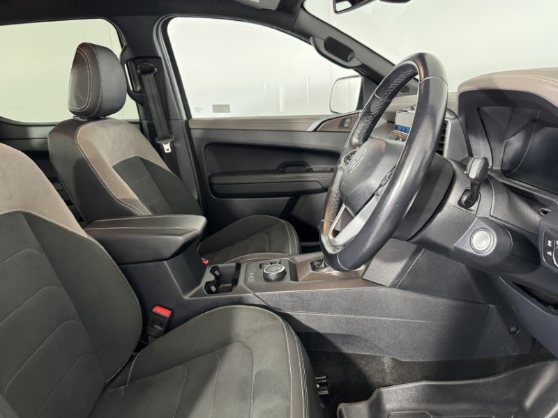 2024 (74) VOLKSWAGEN COMMERCIAL AMAROK D/Cab Pick Up Style 2.0 TDI 205 4MOTION Auto 5662309