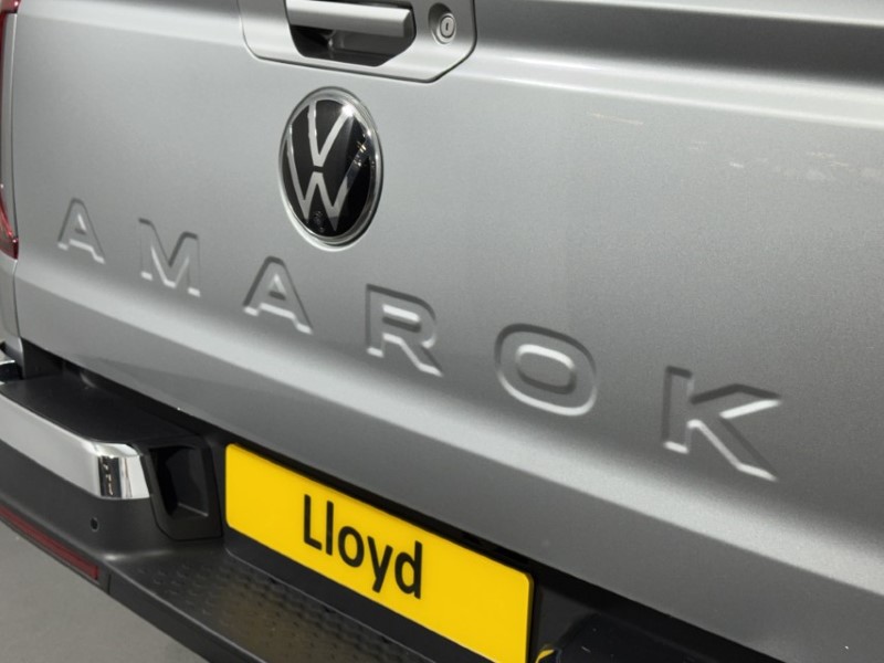 2024 (74) VOLKSWAGEN COMMERCIAL AMAROK D/Cab Pick Up Style 2.0 TDI 205 4MOTION Auto 5662324