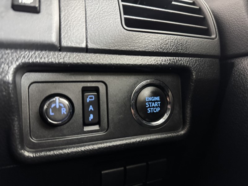 2022 (72) TOYOTA LAND CRUISER 2.8D 204 Active Commercial Auto 5664901