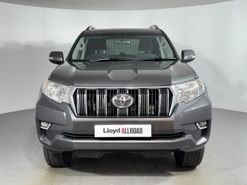 2022 (72) TOYOTA LAND CRUISER 2.8D 204 Active Commercial Auto 5664926