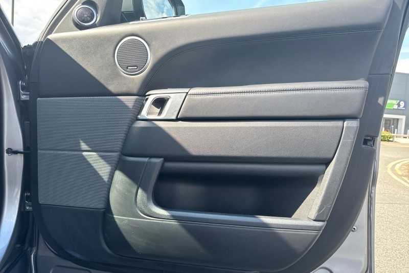 2022 (71) LAND ROVER RANGE ROVER SPORT 3.0 D300 HSE Dynamic 5dr Auto 3345020