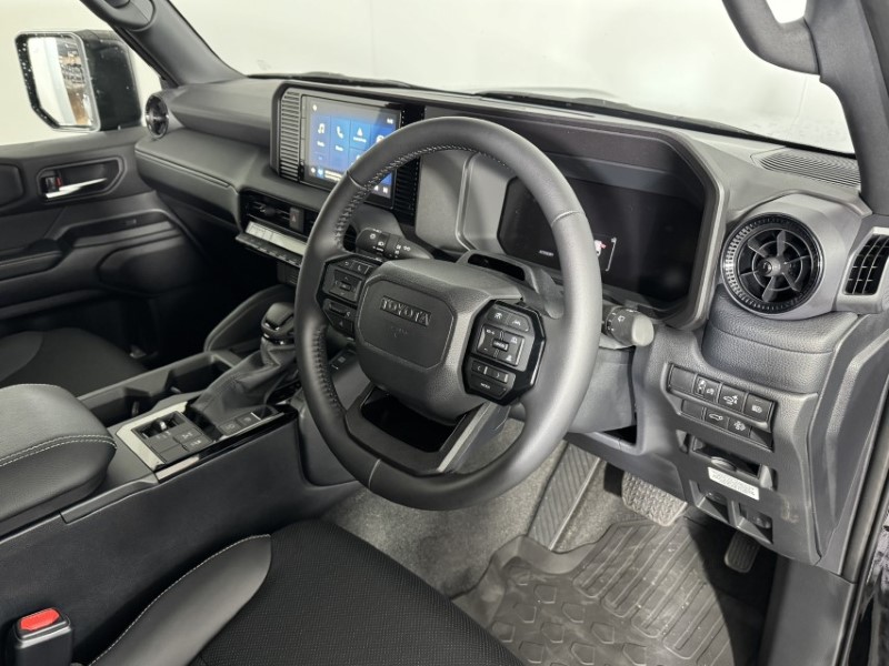 2026 (26) TOYOTA COMMERCIAL LAND CRUISER 2.8D 48V 205 Commercial Auto 5663738