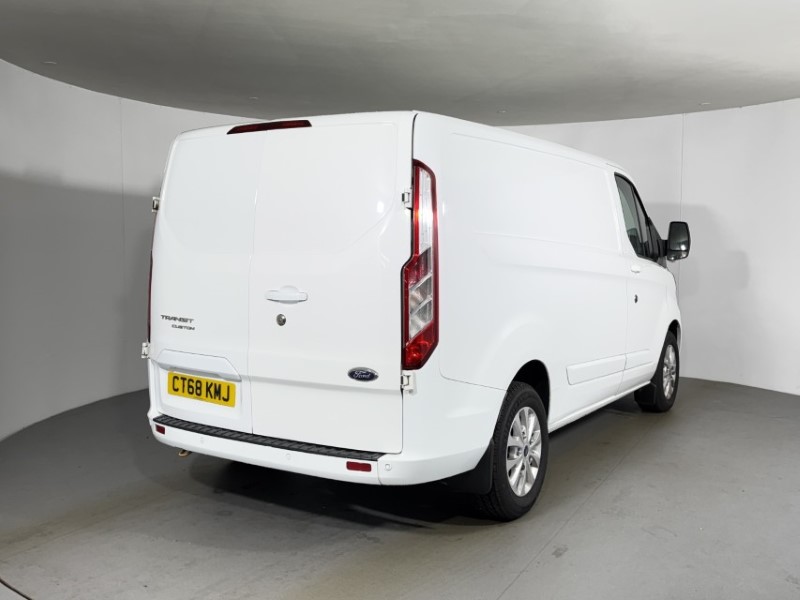 2018 (68) FORD COMMERCIAL TRANSIT CUSTOM 2.0 EcoBlue 130ps Low Roof Limited Van 5706107