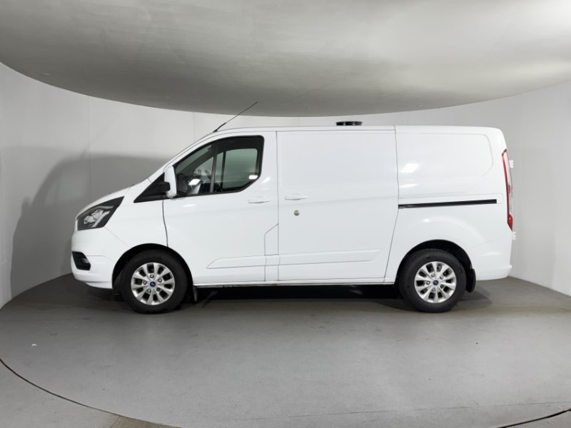 2018 (68) FORD COMMERCIAL TRANSIT CUSTOM 2.0 EcoBlue 130ps Low Roof Limited Van 5706113