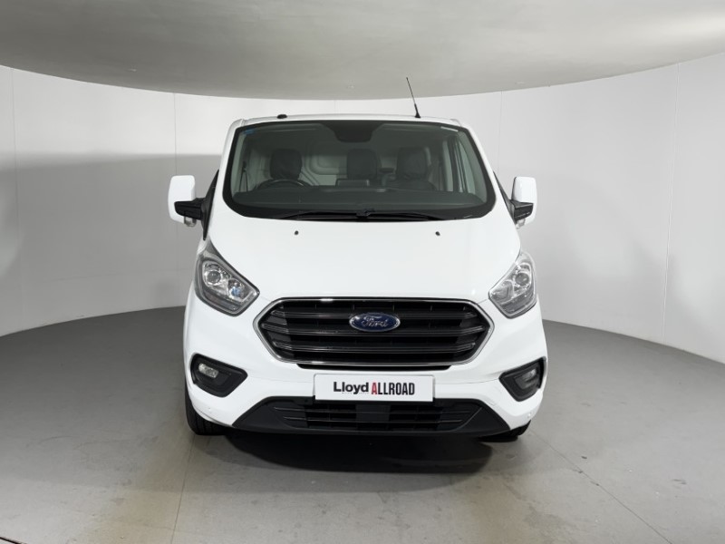 2018 (68) FORD COMMERCIAL TRANSIT CUSTOM 2.0 EcoBlue 130ps Low Roof Limited Van 5706111