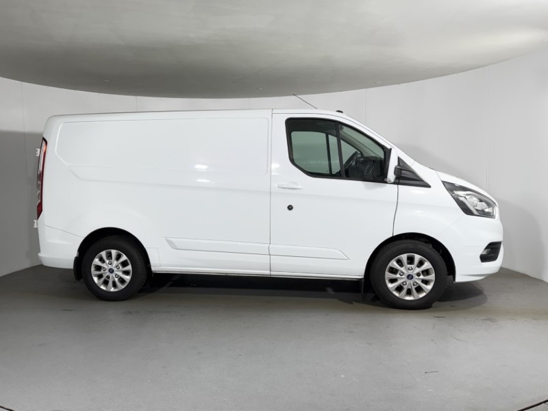 2018 (68) FORD COMMERCIAL TRANSIT CUSTOM 2.0 EcoBlue 130ps Low Roof Limited Van 5706108