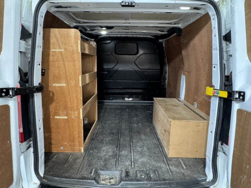 2018 (68) FORD COMMERCIAL TRANSIT CUSTOM 2.0 EcoBlue 130ps Low Roof Limited Van 5706091