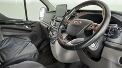 2018 (68) FORD COMMERCIAL TRANSIT CUSTOM 2.0 EcoBlue 130ps Low Roof Limited Van 5706086