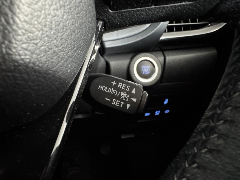 2025 (25) TOYOTA COMMERCIAL HILUX Invincible X D/Cab Pick Up 2.8 D 48V Auto 5723870