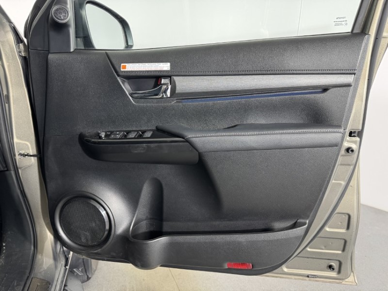 2025 (25) TOYOTA COMMERCIAL HILUX Invincible X D/Cab Pick Up 2.8 D 48V Auto 5723891