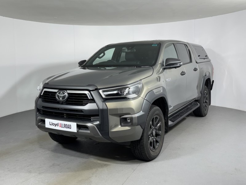 2025 (25) TOYOTA COMMERCIAL HILUX Invincible X D/Cab Pick Up 2.8 D 48V Auto 5723923