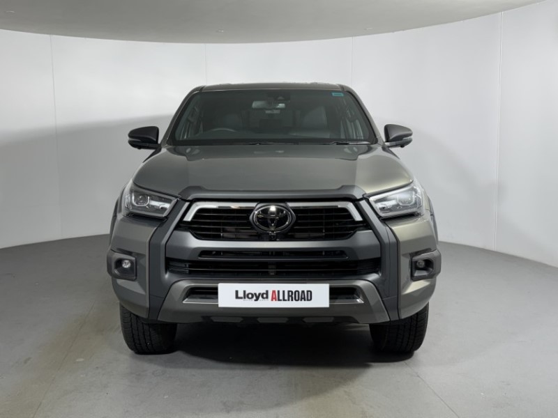 2025 (25) TOYOTA COMMERCIAL HILUX Invincible X D/Cab Pick Up 2.8 D 48V Auto 5723931