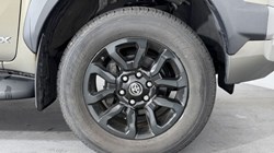 2025 (25) TOYOTA COMMERCIAL HILUX Invincible X D/Cab Pick Up 2.8 D 48V Auto 5723895
