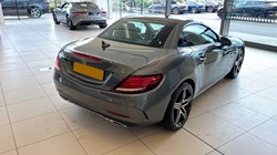 2020 (70) MERCEDES-BENZ SLC 200 Final Edition 2dr 3330541