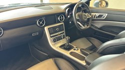 2020 (70) MERCEDES-BENZ SLC 200 Final Edition 2dr 3330529