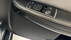 2020 (70) MERCEDES-BENZ SLC 200 Final Edition 2dr 3330512