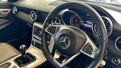 2020 (70) MERCEDES-BENZ SLC 200 Final Edition 2dr 3330517