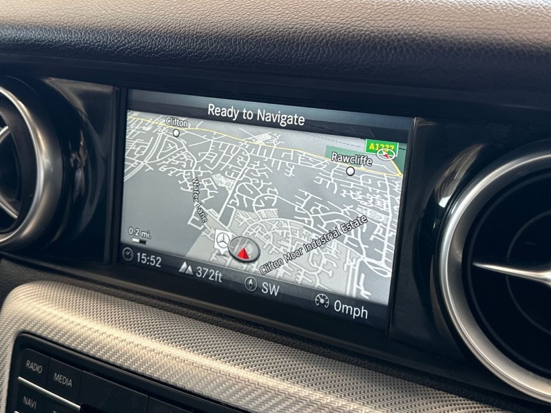 2020 (70) MERCEDES-BENZ SLC 200 Final Edition 2dr 3330522