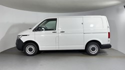 2022 (72) VOLKSWAGEN T32 TRANSPORTER 2.0 TDI SWB 110 Startline Van 5765861