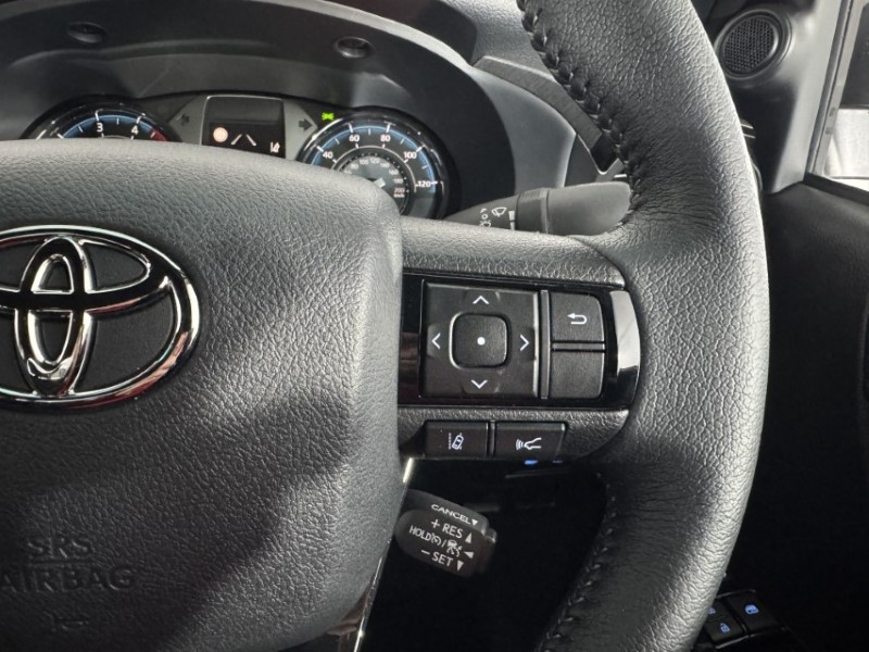 2026 (26) TOYOTA COMMERCIAL HILUX Invincible X D/Cab Pick Up 3.0 D-4D 4WD 171 Auto 5756486