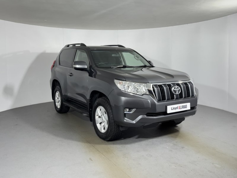 2022 (72) TOYOTA COMMERCIAL LAND CRUISER 2.8D 204 Active Commercial Auto