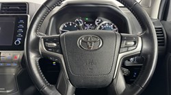 2022 (72) TOYOTA COMMERCIAL LAND CRUISER 2.8D 204 Active Commercial Auto 5757002