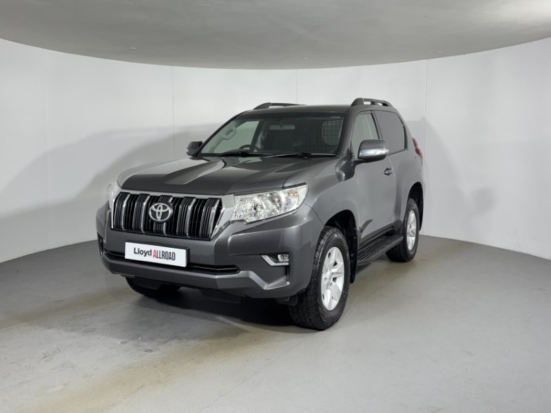 2022 (72) TOYOTA COMMERCIAL LAND CRUISER 2.8D 204 Active Commercial Auto 5757046