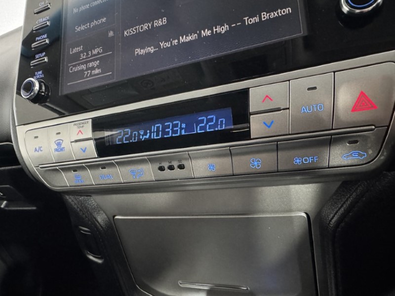 2022 (72) TOYOTA COMMERCIAL LAND CRUISER 2.8D 204 Active Commercial Auto 5757012
