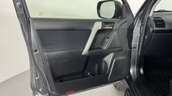2022 (72) TOYOTA COMMERCIAL LAND CRUISER 2.8D 204 Active Commercial Auto 5757038