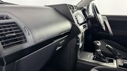 2022 (72) TOYOTA COMMERCIAL LAND CRUISER 2.8D 204 Active Commercial Auto 5757037