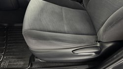 2022 (72) TOYOTA COMMERCIAL LAND CRUISER 2.8D 204 Active Commercial Auto 5757035