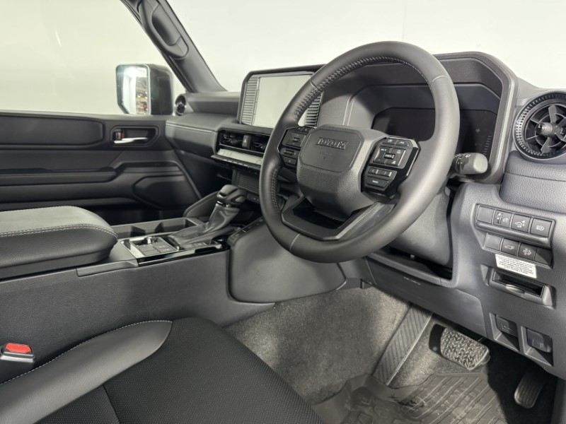 2026 (76) TOYOTA COMMERCIAL LAND CRUISER 2.8D 48V 205 Commercial Auto 5880491