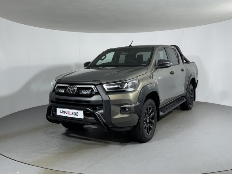 2021 (21) TOYOTA COMMERCIAL HILUX Invincible X D/Cab Pick Up 2.8 D-4D Auto 5847806