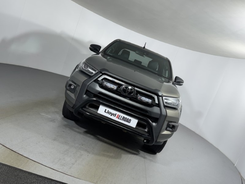 2021 (21) TOYOTA COMMERCIAL HILUX Invincible X D/Cab Pick Up 2.8 D-4D Auto 5847800