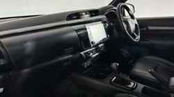 2021 (21) TOYOTA COMMERCIAL HILUX Invincible X D/Cab Pick Up 2.8 D-4D Auto 5847795